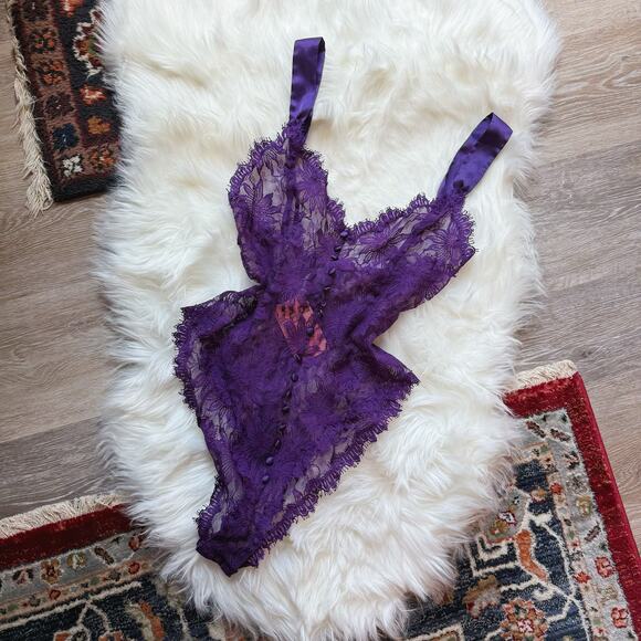 Victoria's Secret Vintage Purple Lace Bodysuit/Teddy - Size L - Picture 1 of 6